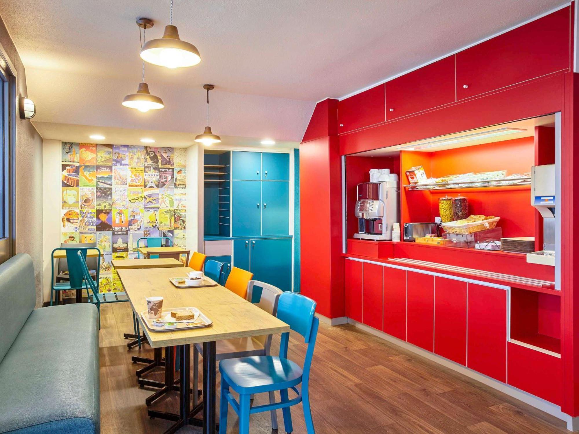 Hotelf1 Villeneuve Loubet Экстерьер фото