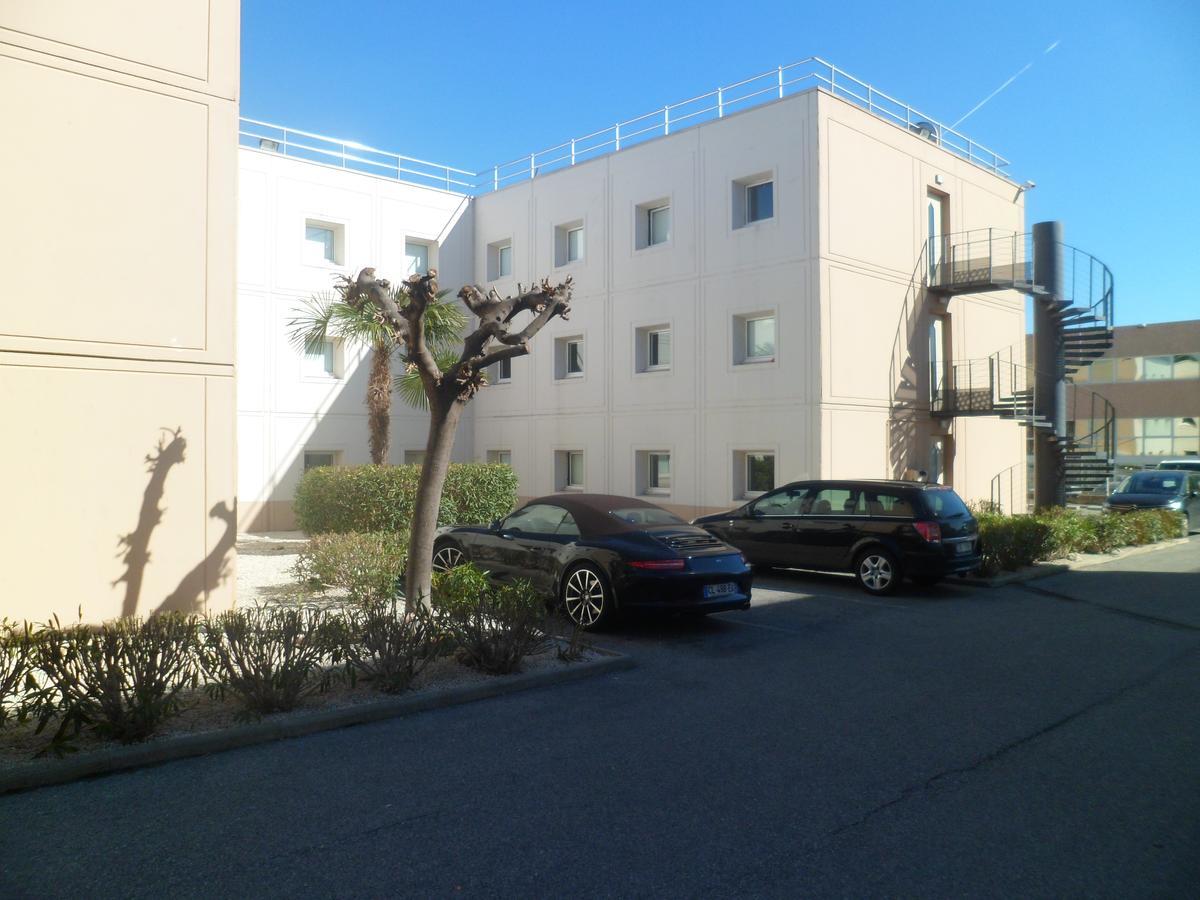 Hotelf1 Villeneuve Loubet Экстерьер фото