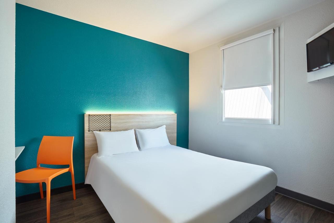 Hotelf1 Villeneuve Loubet Экстерьер фото
